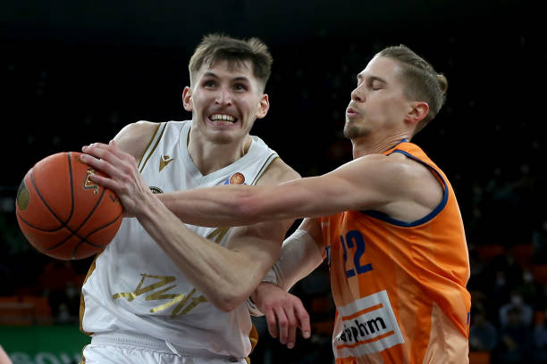 在关键时刻 在关键时刻